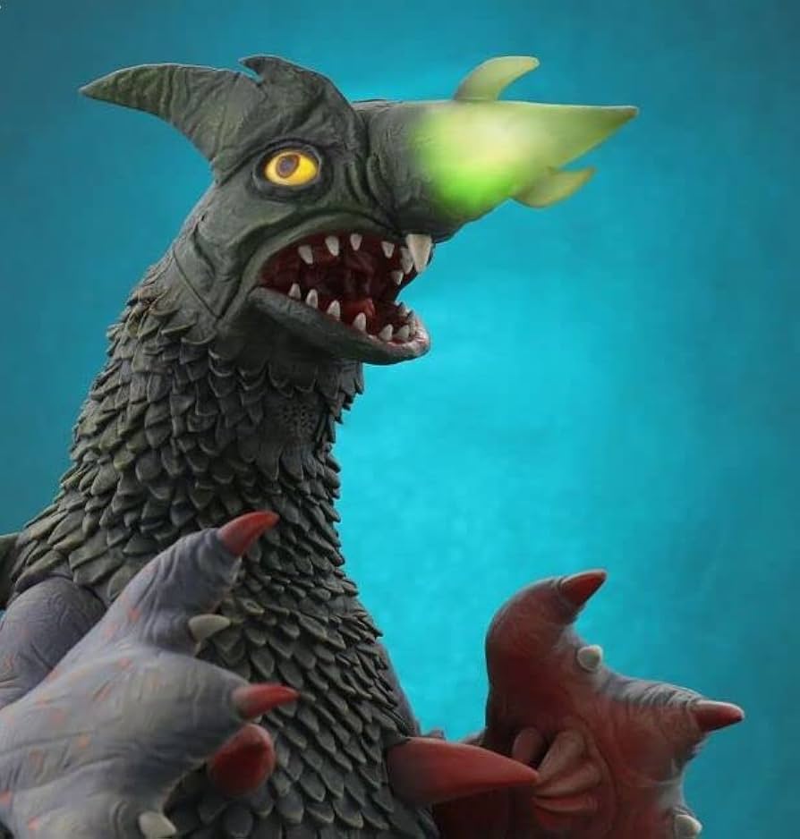 Amazon.co.jp: 大怪獣シリーズ ガラン 発光Ver. ウルトラマンA